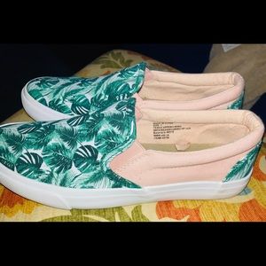 Slip on sneaker. Free with another purchase.